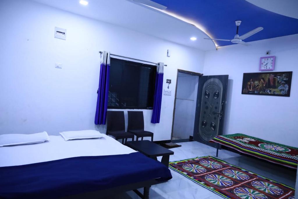 Bhuj House | Entire service tenament