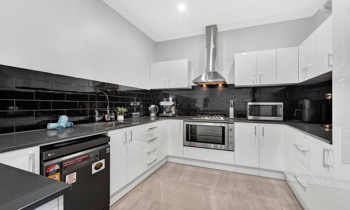 Perth House | Entire townhouse in Bassendean near Swan River
