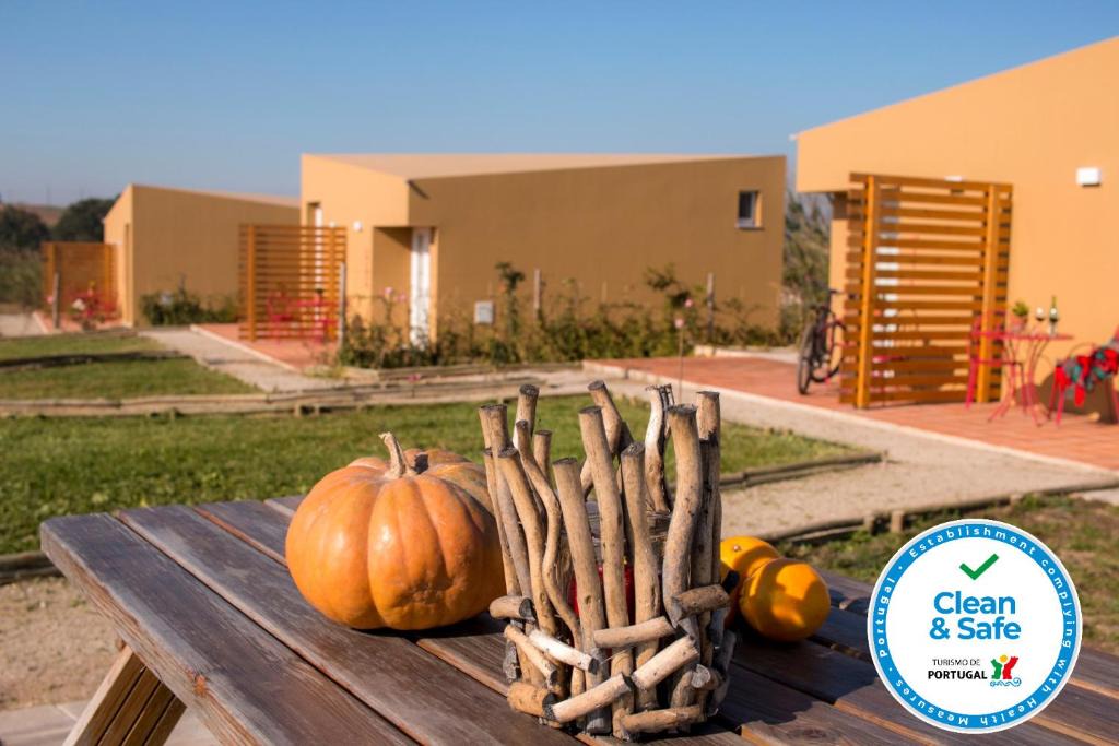 Amoreira House | Entre Vinhas & Mar