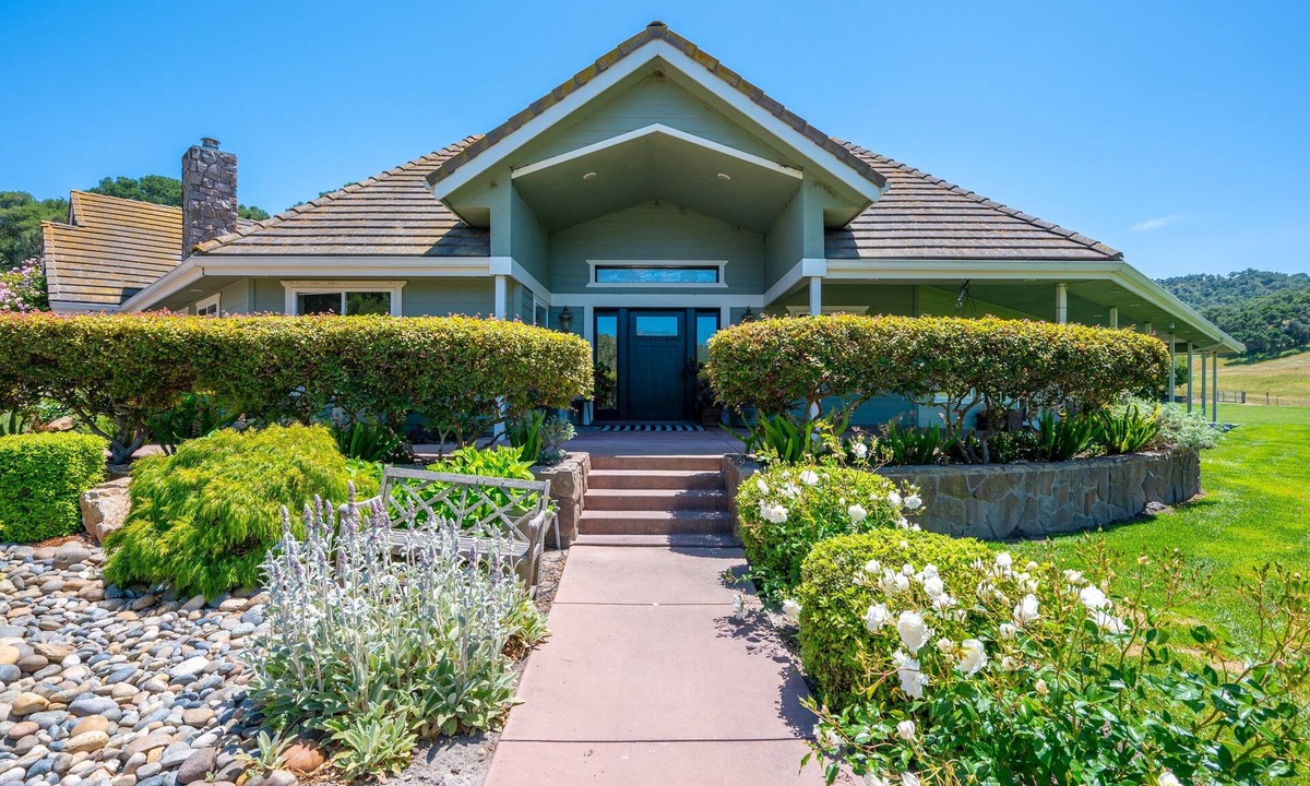 Pismo Beach House | Epic 4BR Ranch 4 miles to Beach