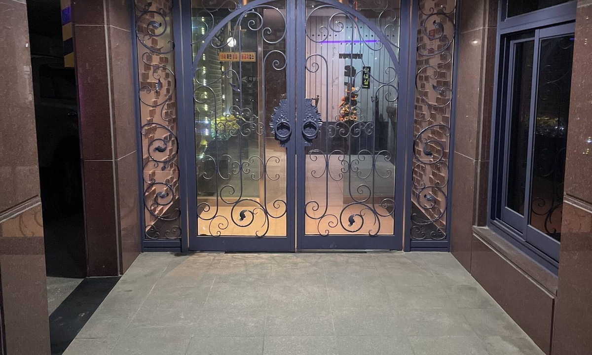 Jincheon Hotel | Equus Motel