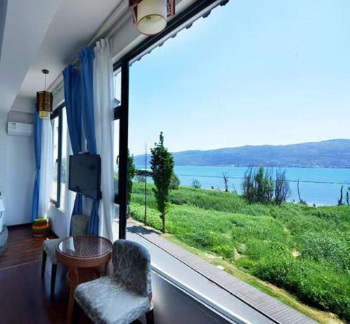 Caicun House | Erhaike Seaview Inn