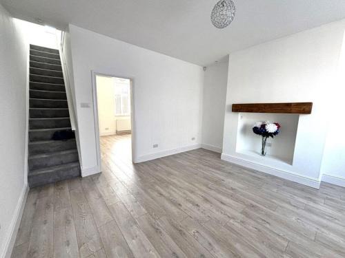 Lucena Apartment | Eric home