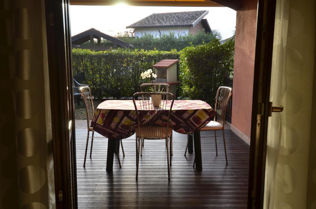 Lesa Apartment | Erno Apartment