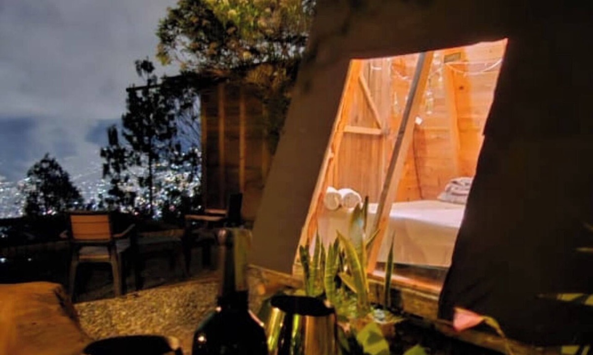 Medellin Cabin | EROS