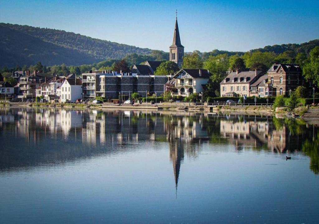 Lustin Bed & Breakfast | Escale Chambre d'hôtes Au coeur du vieux Profondeville entre Namur et Dinant, près de la Meuse