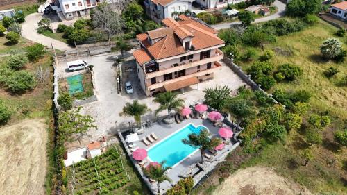 San Nicolo Apartment | Esclusivo Residence di 6 Appartamenti con Piscina Privata a Capo Vaticano