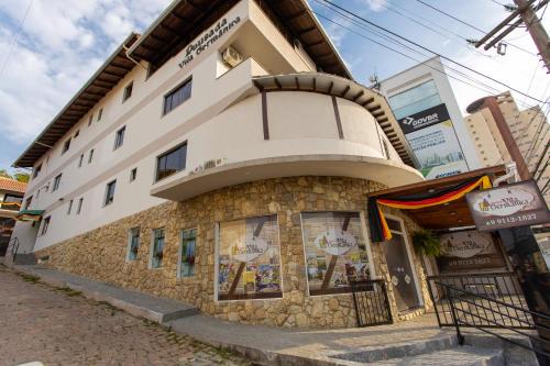 Velha Hotel | Espaço Herlang