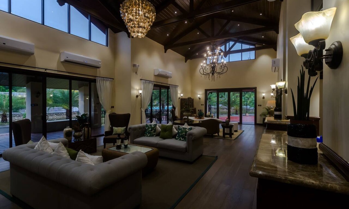 Roxas City Hotel | Espacio Verde Resort