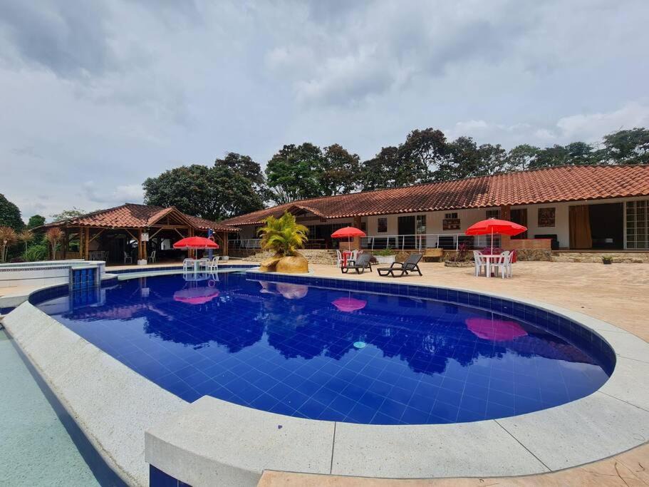 Pueblo Tapao House | Espectacular finca cerca al parque del café!