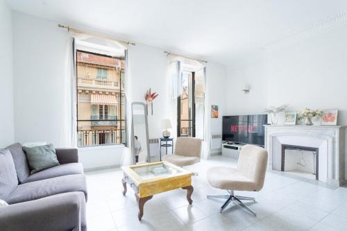 Carre d'Or Apartment | Esprit de France