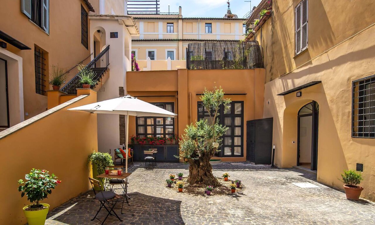 Rione VII Regola Hotel | Essence Collection Hotel