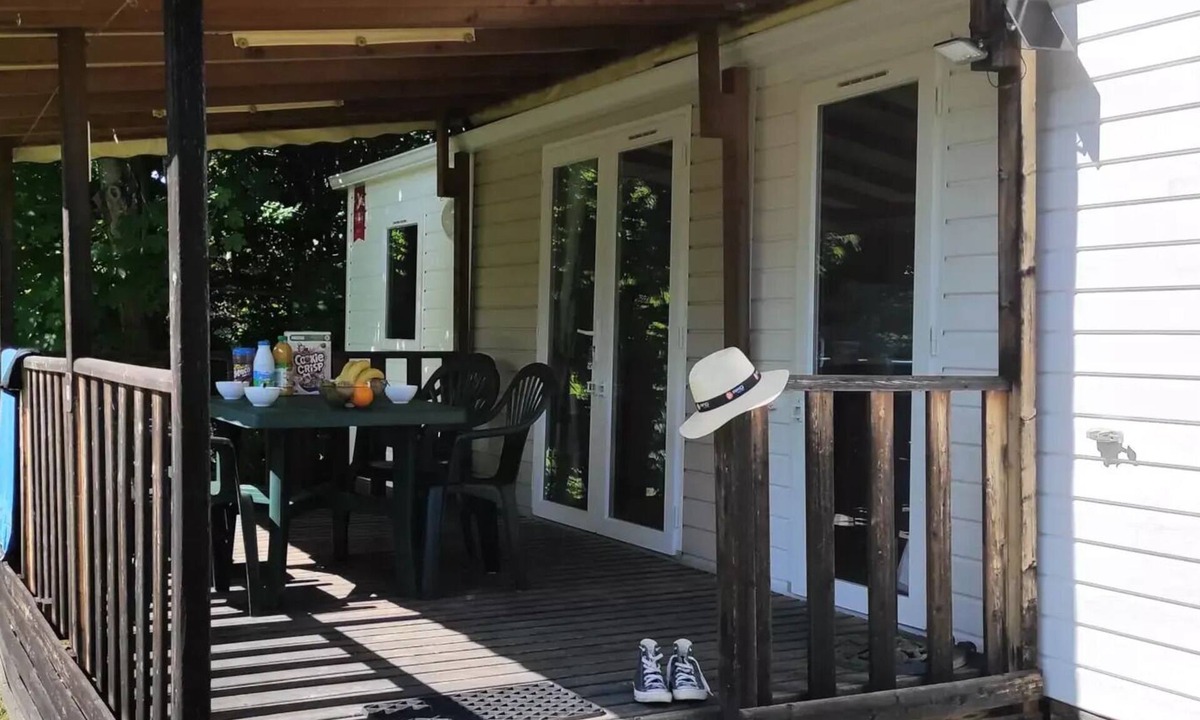 Saint-Paul-de-Vezelin House | Essential mobile home 2 bedrooms/25m2/TV/Covered terrace 5 persons