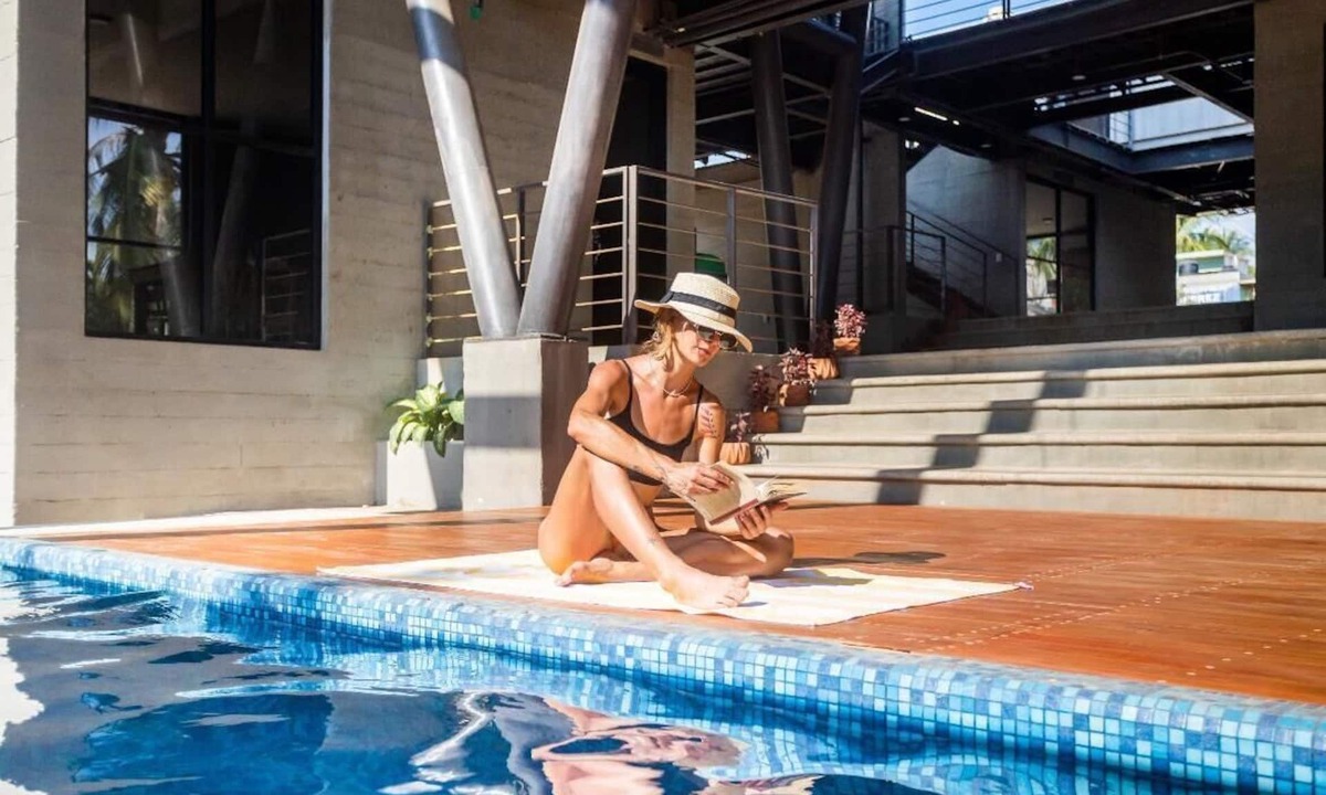 Los Tamarindos Hotel | EssentialPXM Arkitainer ResidentialLofts