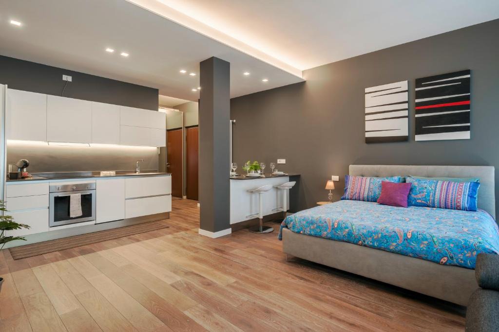Brescia Antica Apartment | Essenza Moderna Centro & Comfort