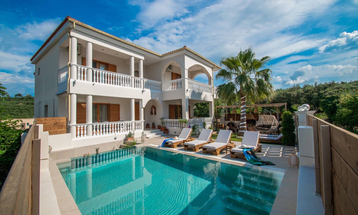Alonia Villa | Estella Luxury Villa