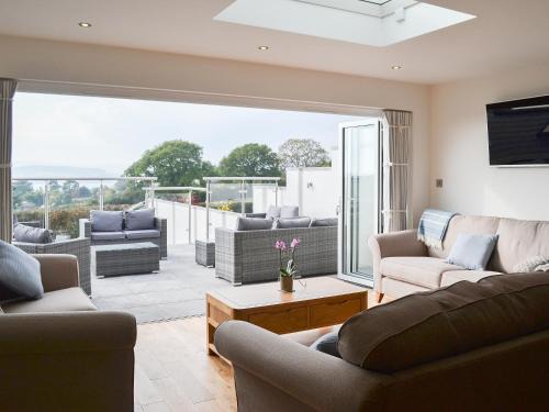 Exmouth House | Estuary View