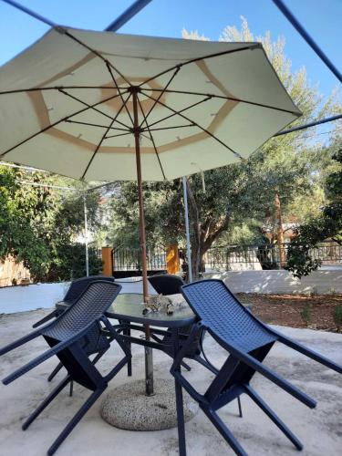 Leonidio House | Et In Arkadia Ego