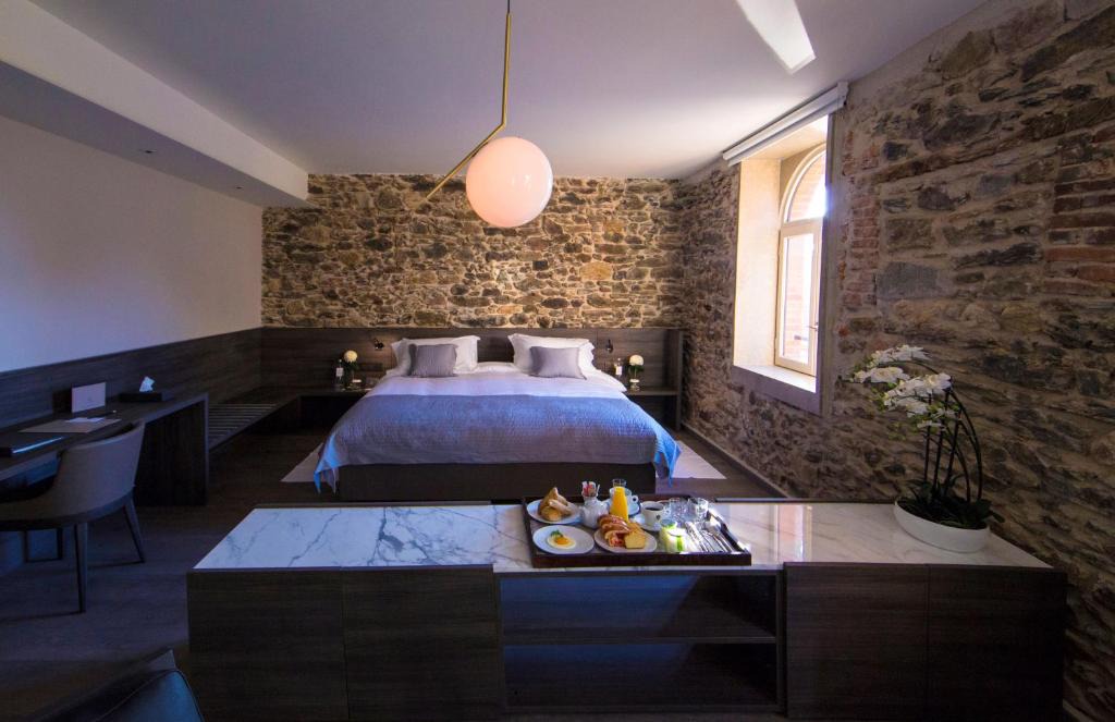 Beyssac Hotel | Etoile de Pompadour