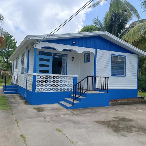 Westmoreland House | Eva's Beach Cottage