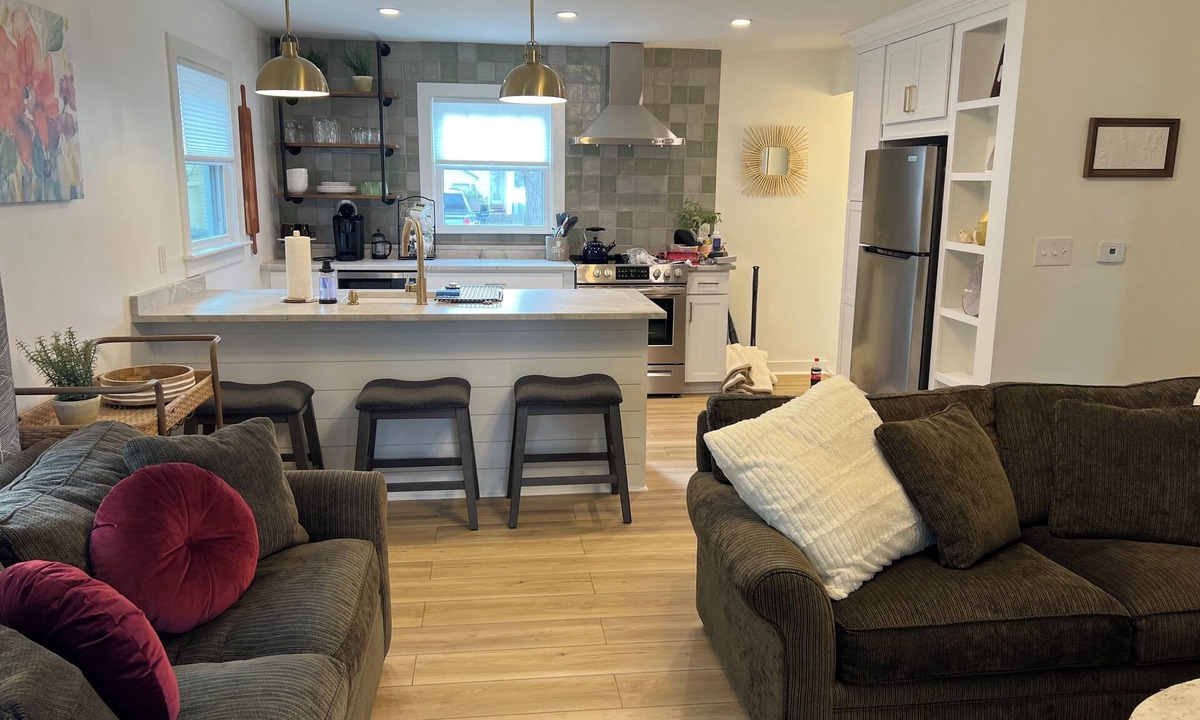 Broad Ripple House | Evan’s Broad Ripple Bungalow