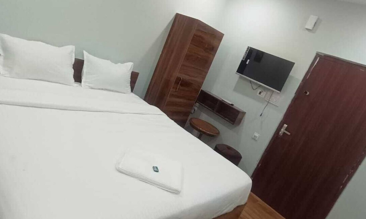 Guwahati Hotel | Evas Stay