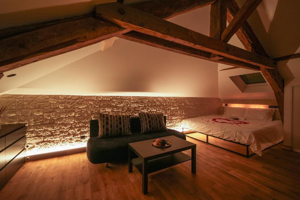 Saint-Pierre - Rene II - Bonsecours Apartment | Evasion chic, spa et sauna sous les toits