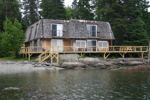 Bar Harbor House | Everett Cottage at Indian Point in Bar Harbor
