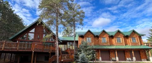 Spooner House | Evergreen Haven Lodge and Bunkhouse