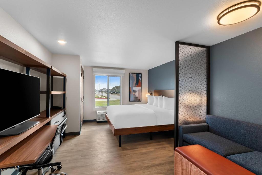 Bastrop Hotel | Everhome Suites Bastrop by Choice Hotels