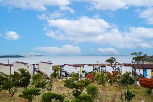 Jeungdo House | Everis UnI Pension