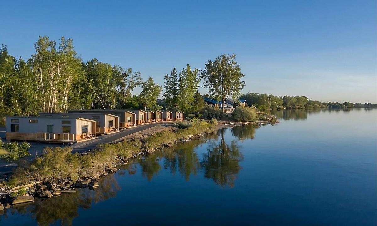 Boardman Cabin | Everything You Need for Your Stay is Here! Relaxing View of Columbia River