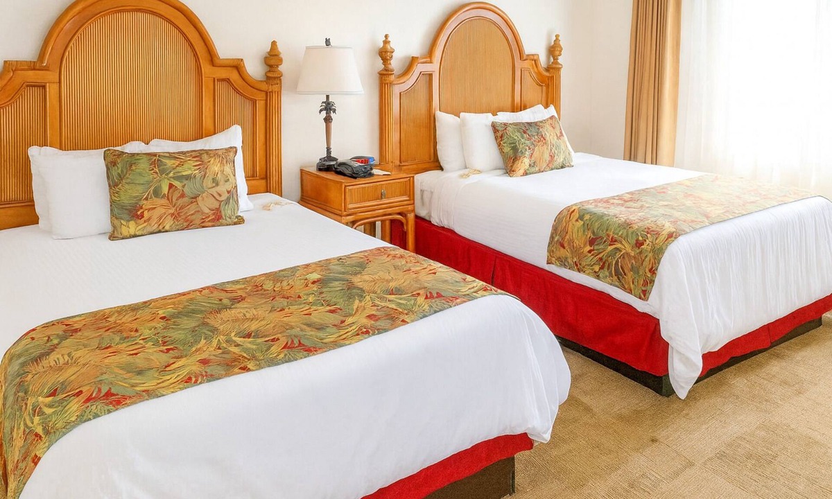 Volcano Hotel | Everything You Need For The Perfect Vacation! Cozy Unit w Bike Rental & Parking!