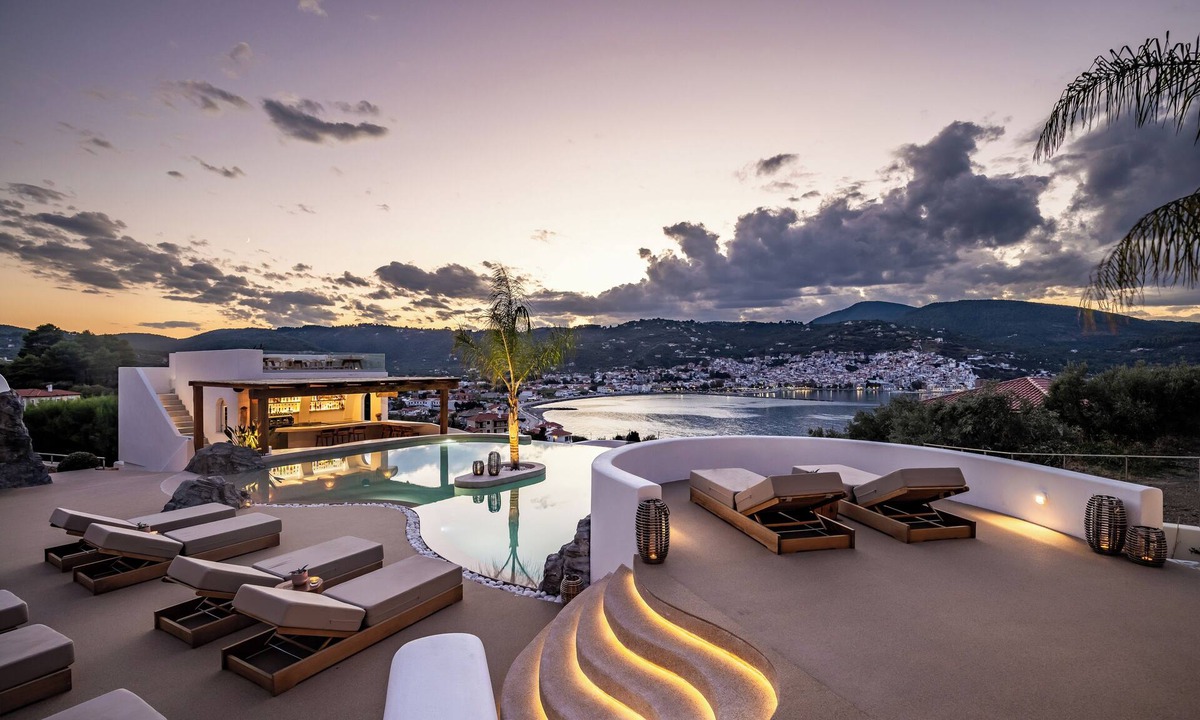 Skopelos Town House | Evlalia Studios & Villas