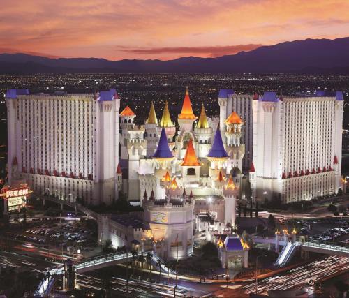 Las Vegas Strip Resort | Excalibur