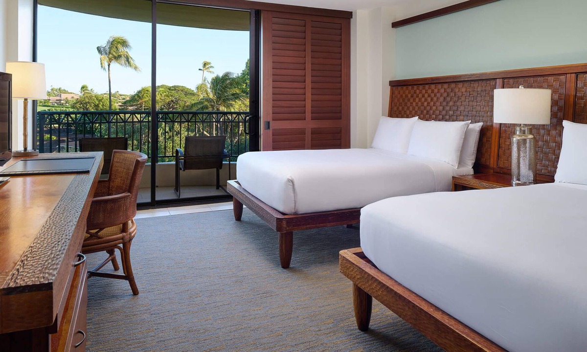Kaanapali Hotel | Excellent Choice! 3 Units Perfect for Groups! w/Outdoor Pool, Beachfront!