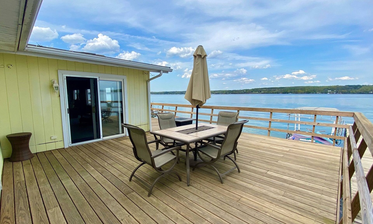 Auburn House | Excellent FingerLakes- Owasco Lake Vacation Rental