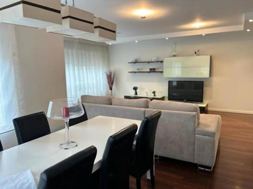 Perbes House | Excepcional chalet en Perbes.