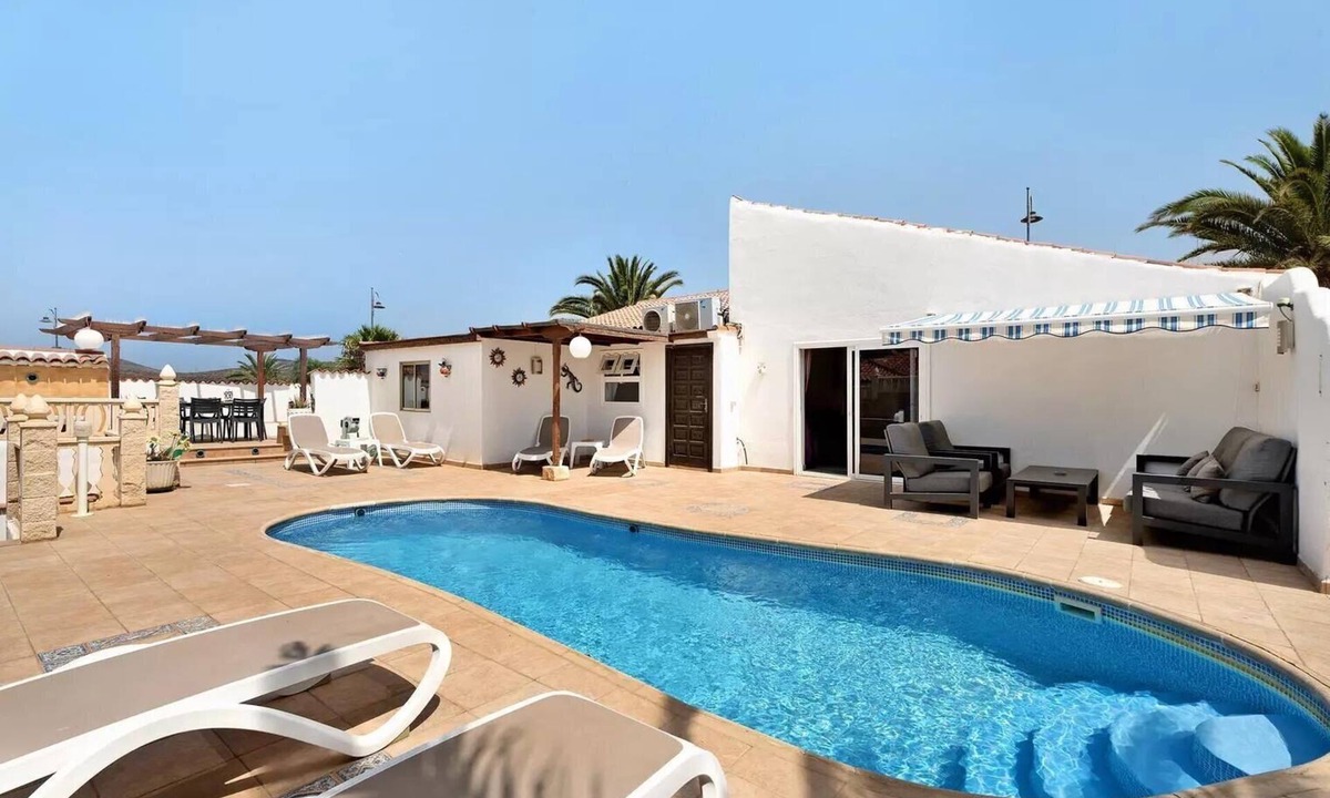 Complejo turistico Amarilla Golf Villa | Exceptional 3 Bed Villa Malpas, sleeps 6, h/pool