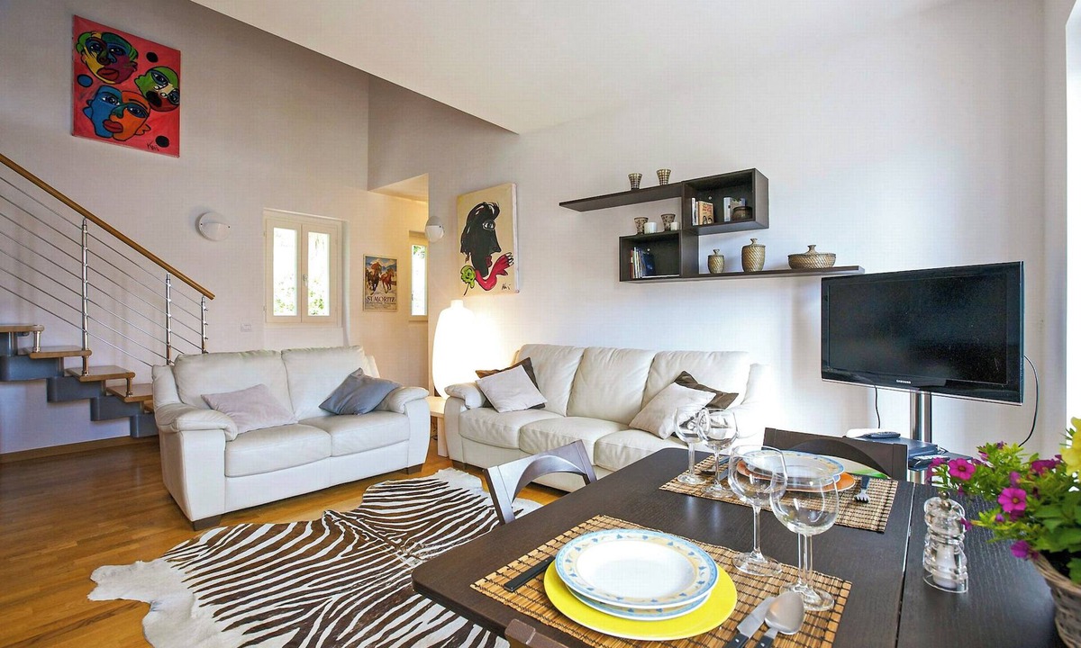 Ghiffa Apartment | Exceptional 3 bedroom gallery apartment in the former spas of Ghiffa