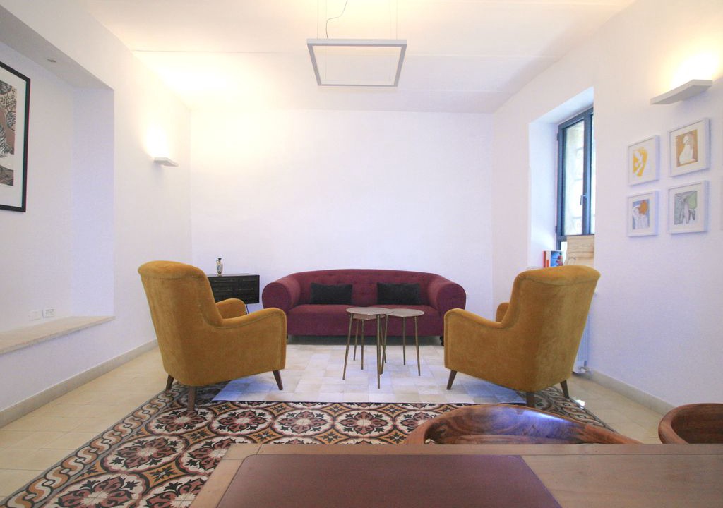 Emek Refaim Apartment | Exceptional 3BD with Garden Emek Refaim