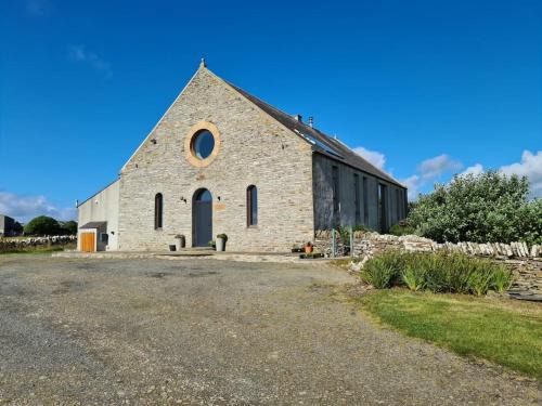 Tankerness House | Exceptional 4 bed converted church with hot tub