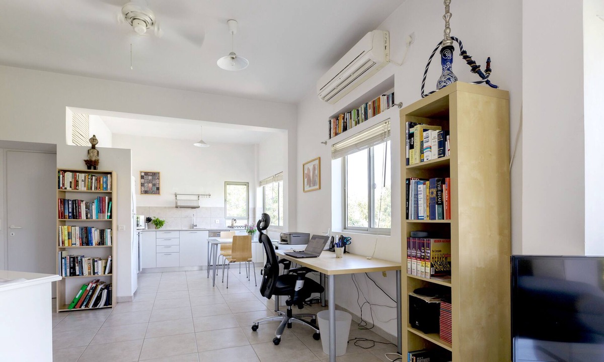 Yehuda Hamaccabi Apartment | Exceptional apartment; stylishly renovated, extremely bright