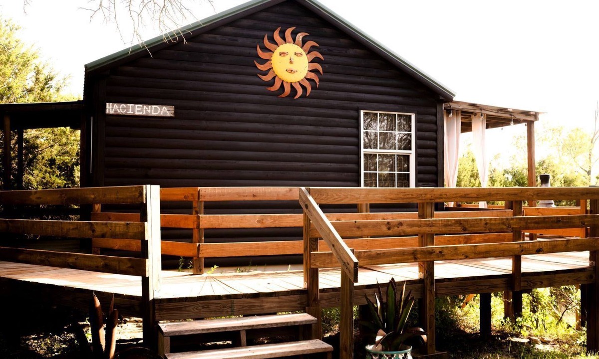 Paluxy House | Exceptional Cabin near Lake Granbury Perfect for Discovering Texas Wildlife