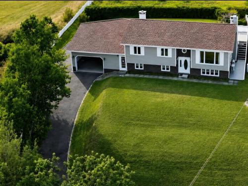 Milton House | Exceptional Ocean View Hillview