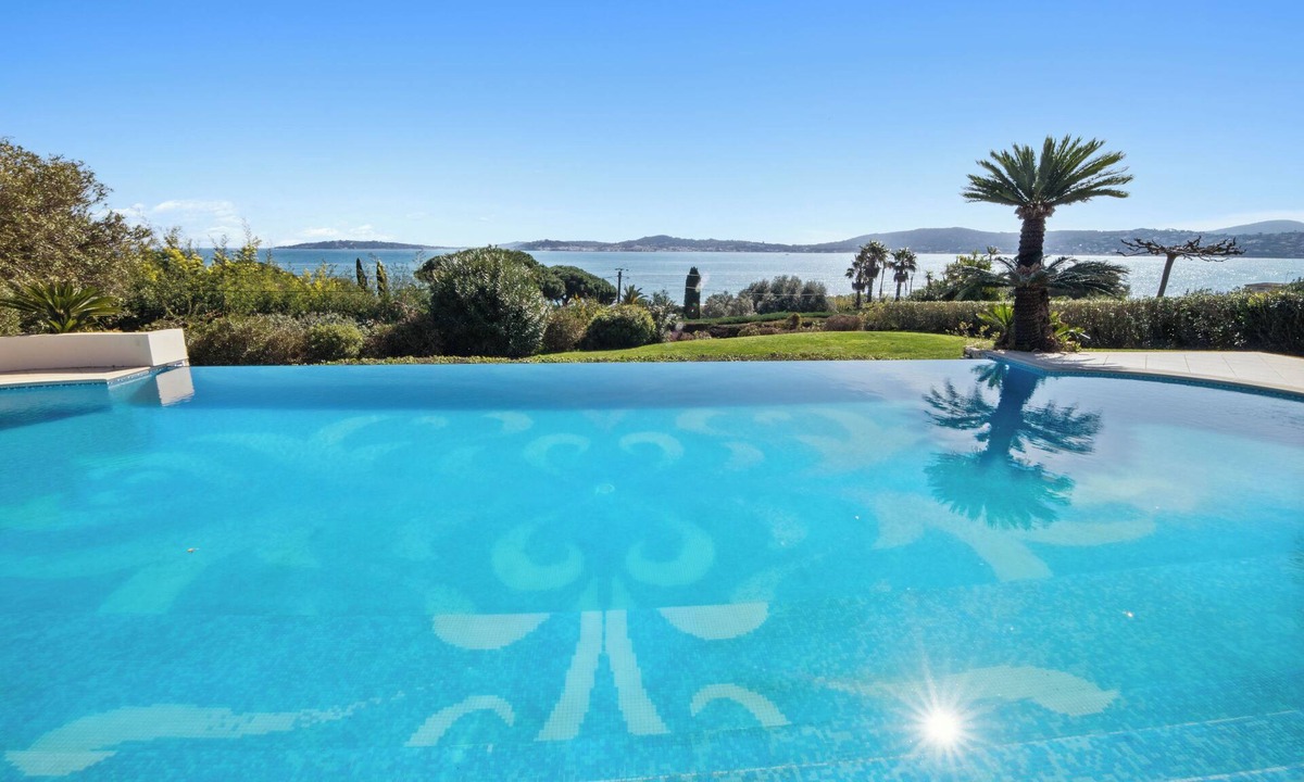 Guerrevieille House | Exceptional Panorama, Near the Sea, private domain