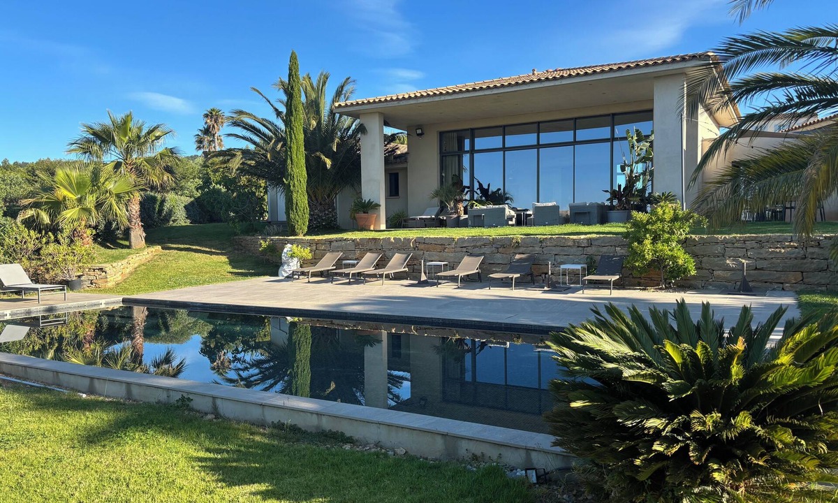 La Cadiere-d'Azur Villa | Exceptional villa with sea and country views 4 suites