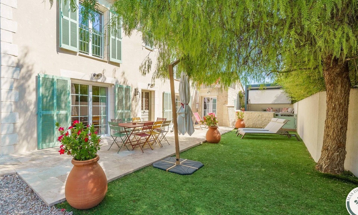 Le Mourillon Villa | EXCEPTIONAL VILLA - HIGH-END SERVICES. CLOSE TO THE SEA. CAP BRUN TOULON