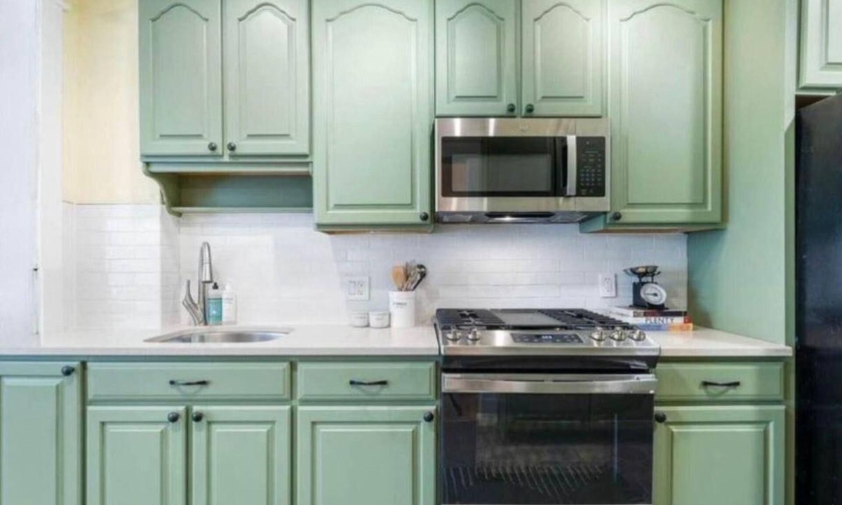 Northeast Bed & Breakfast | Exclusive 3-Bedroom - Modern Comfort Home in D.C.’s Eckington