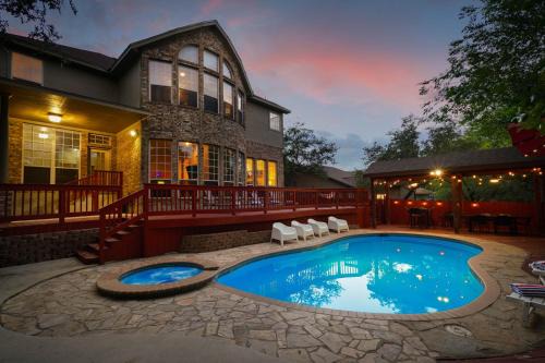Vance Jackson House | Exclusive and modern